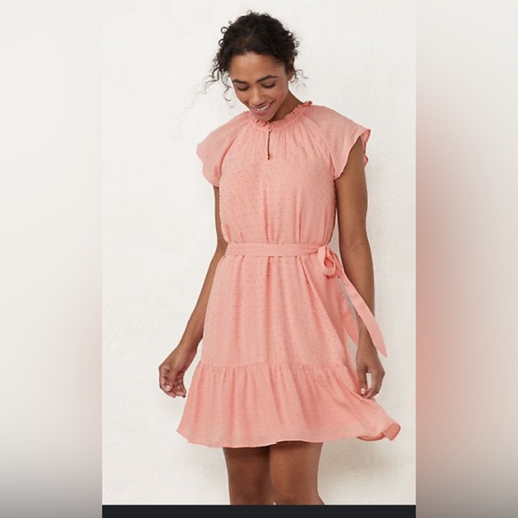 LC Lauren Conrad Dresses & Skirts - Lauren Conrad pink keyhole dress SIZE XXL